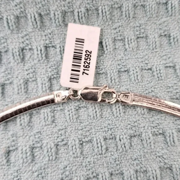 Omega Solid 925 Sterling Silver 18" Necklace (16.60g) 4mm. - Picture 2 of 4